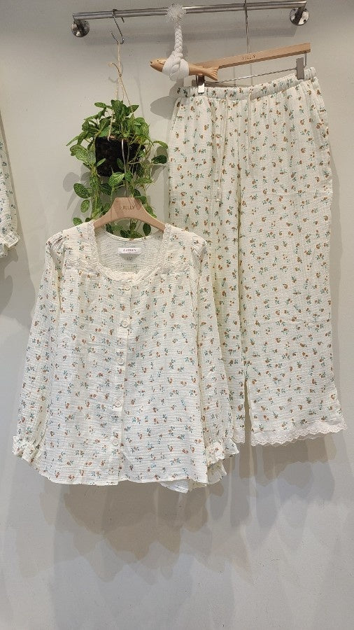 Floral Lace Gauze Loungewear Pajama Set – Women’s One Size