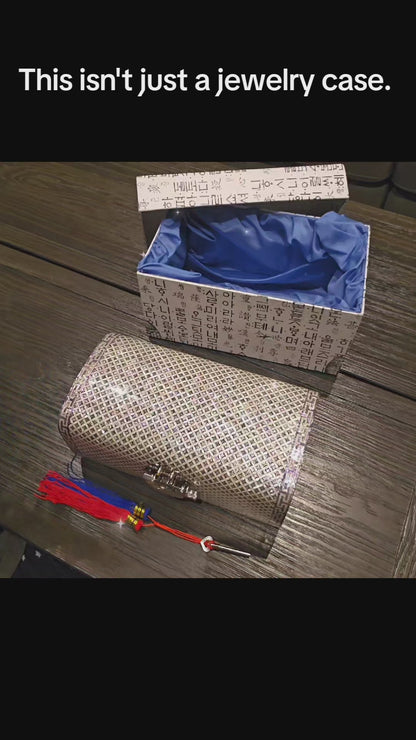 Jagae Mother-of-Pearl Heirloom Jewelry Chest – Chilbo Lattice