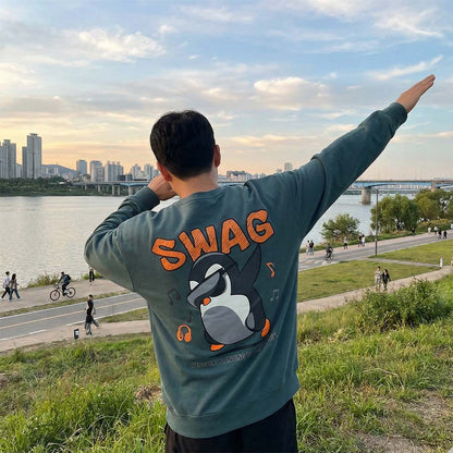 [SWAG PENGUIN] Graphic Sweatshirt (UNISEX / WOMEN – OVERFIT)